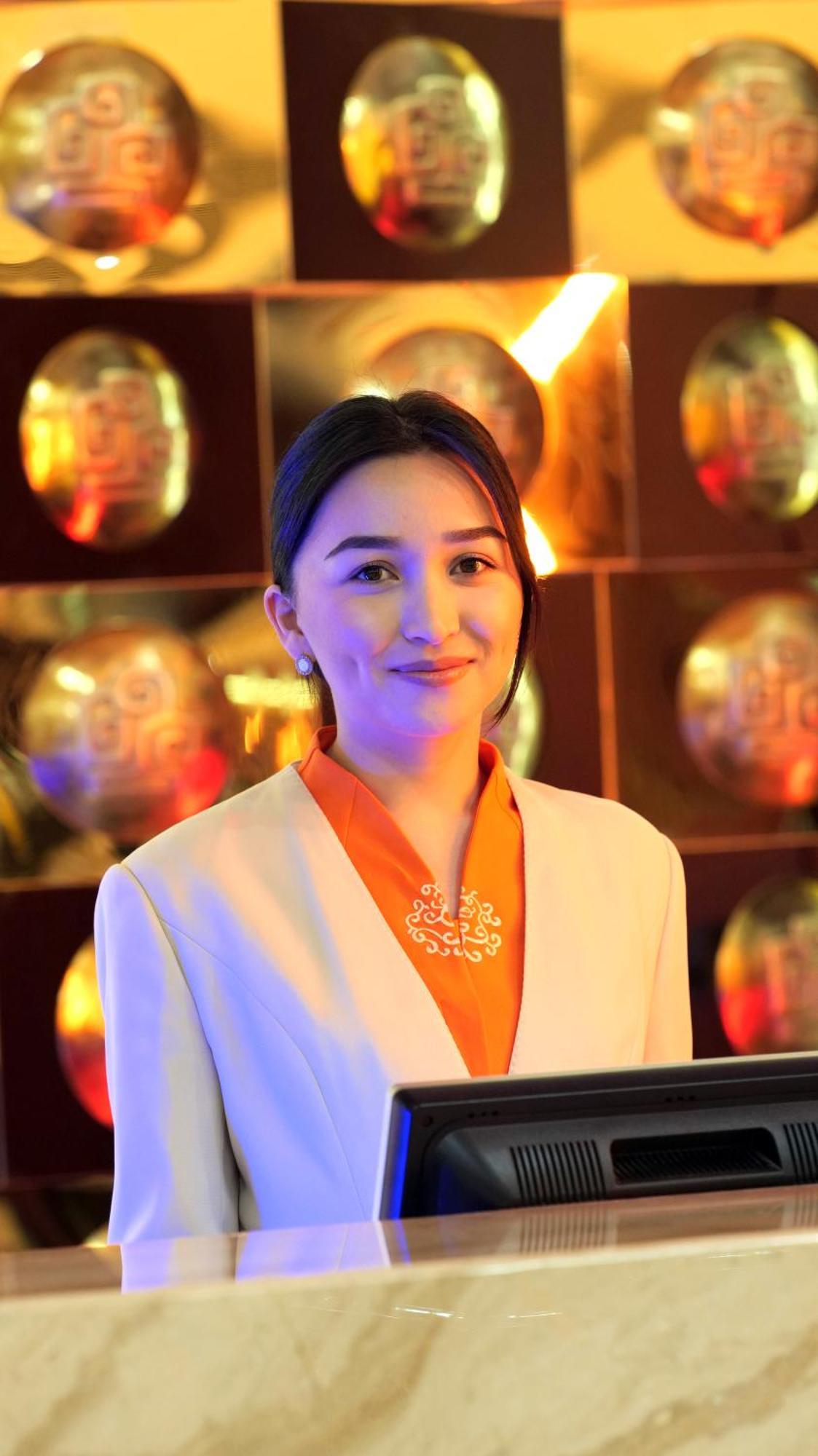 Beijing Palace Soluxe Hotel Astana Ngoại thất bức ảnh Princess Bajrakitiyabha in 2019