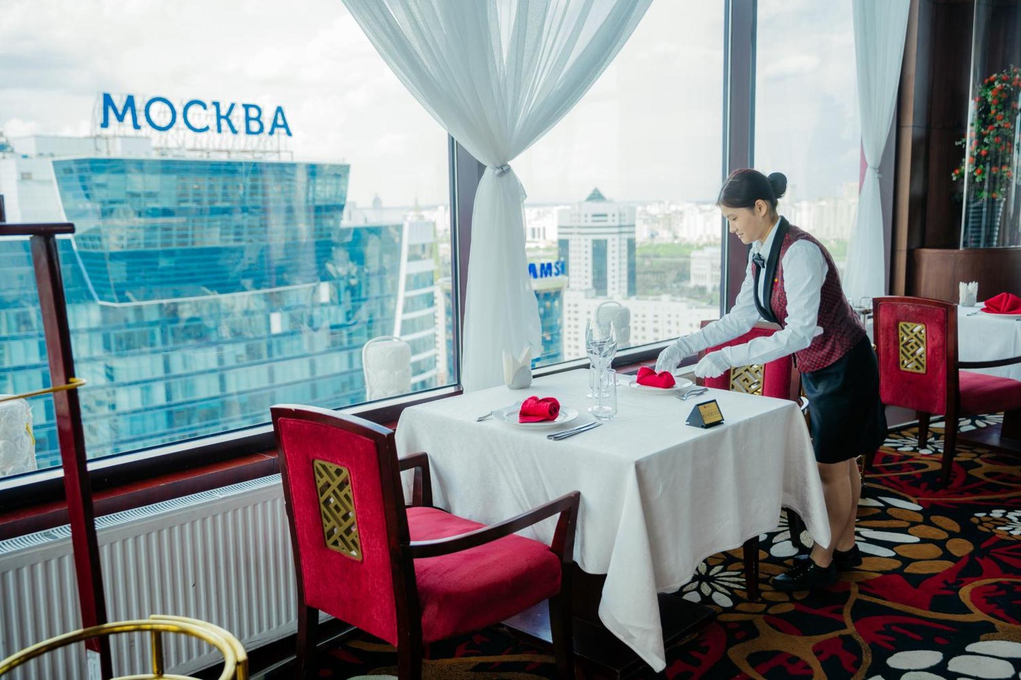 Beijing Palace Soluxe Hotel Astana Ngoại thất bức ảnh A restaurant in Astana
